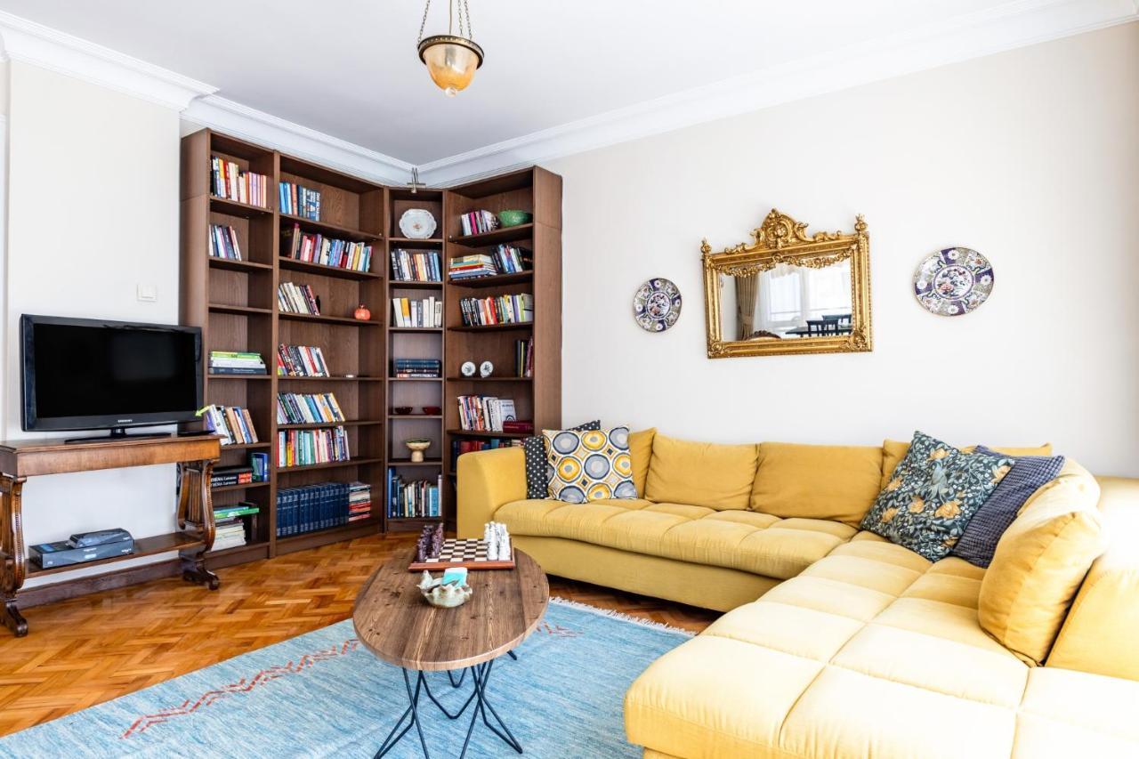 Spacious Flat W Balcony 3 Min To Kadikoy Square Appartamento Provincia di Istanbul